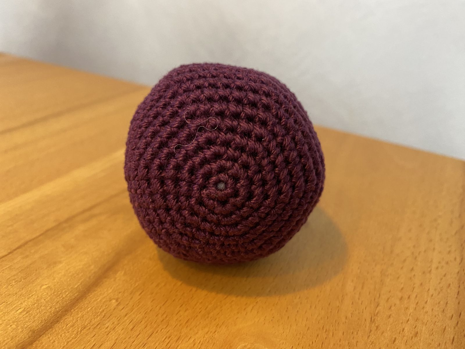 Blog-Inhaltsbild für 'Kleine Häkelkunde: Zunahmen und Abnahmen'